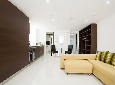Apartment Albany House Central London