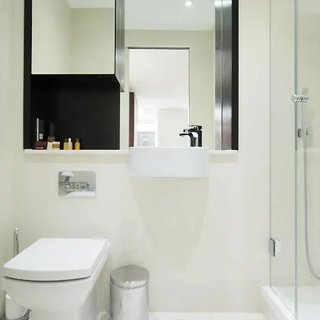 Albany House Central * London