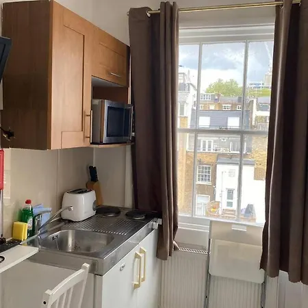 F19- Bright Studio For 1 Near Paddington Apartment London