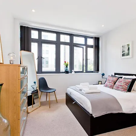Highbury Holloway - Conveinent Location