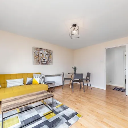 By Rehoboth - 23 Thames View - Upper - Woolwich * London