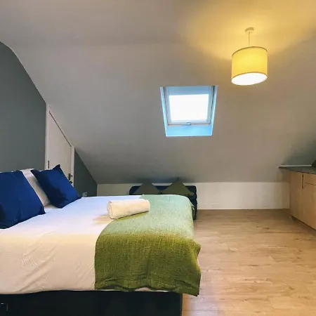 Grand Suites Near Heathrow Apartmán Southall