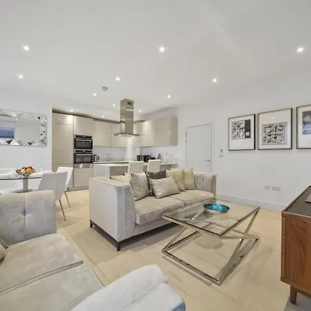 Lux 2 & 3 Bed In Camden Town Free Wifi By Aparts Apartment