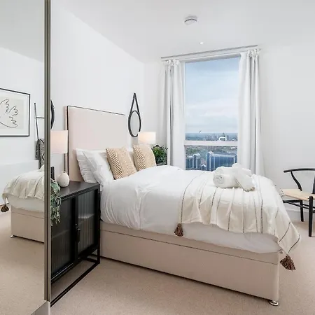 Luxurious Spacious 2bed Skyline River Views By Canary Wharf * Londen