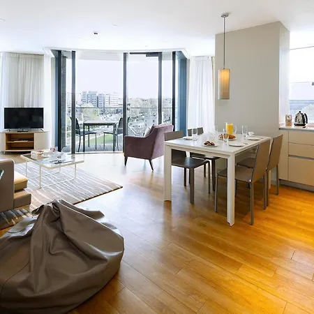 Cheval Three Quays At The Tower Of Londen