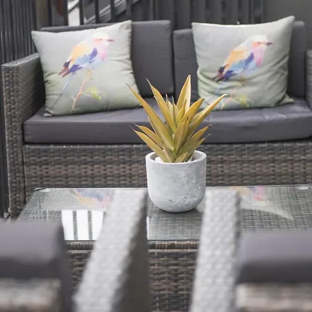 Premier Penthouse Apartment *