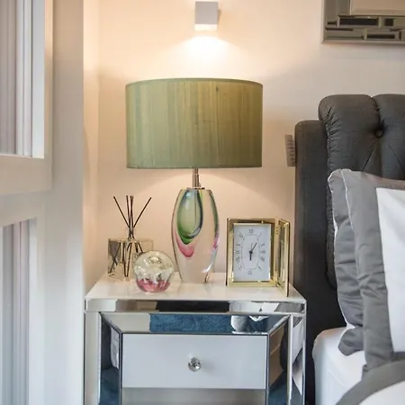 Premier Penthouse Apartment London