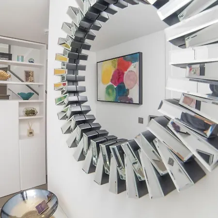 Premier Penthouse