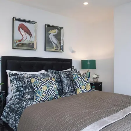 Premier Penthouse Apartment *