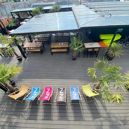 Hotel Snoozebox Olympic Park Londra