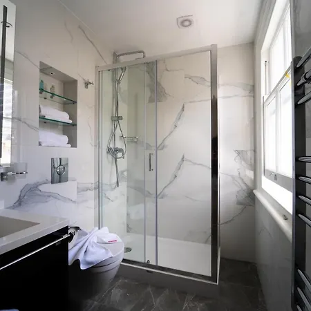 Rove Hotel 4*