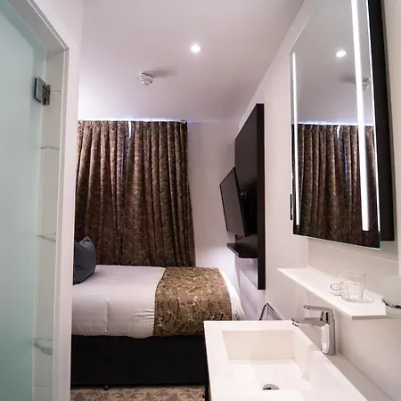 Hotel Rove 4*