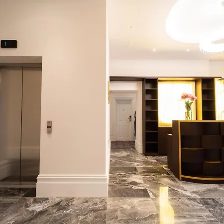 Rove 4* London