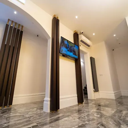 Hotel Rove London