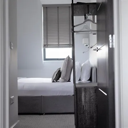 Hotell The Kingston 1 *