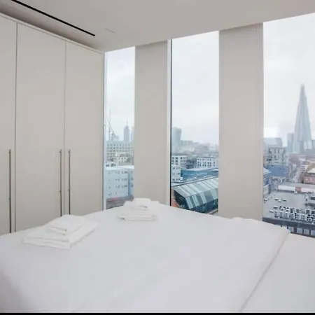 Apartment Modern With Views
