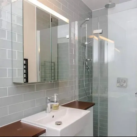 Modern With Views * London