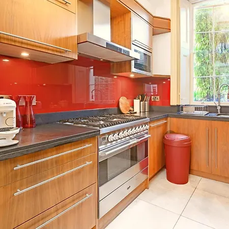 Luxury Massive Townhouse By Harrods Apartment London
