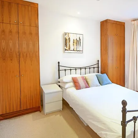 Luxury Massive Townhouse By Harrods Apartment