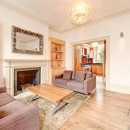 Luxury Massive Townhouse By Harrods Apartment