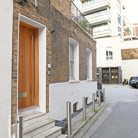 Luxury Massive Townhouse By Harrods