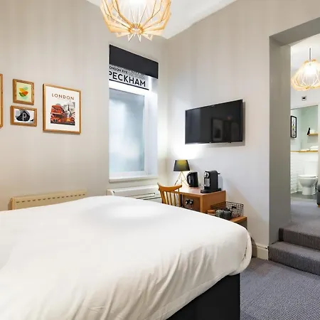 Victoria Hotel