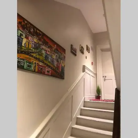 Fabulous Duplex Flat In Covent Garden - 2 Bedroom London