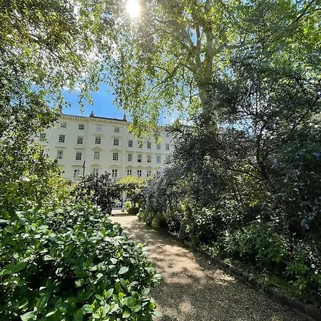 Eccleston Square Hotel