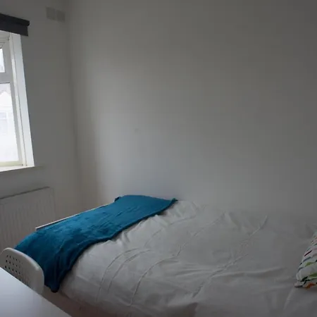 Tooting Bec By Dc Homestay *