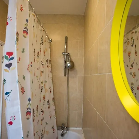 Homestay Tooting Bec By Dc *