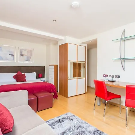 Apartment Roland House London