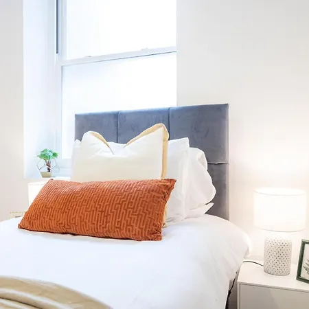 Perfect For Business & Corporate Stays - Three Bed With View Shoreditch * London