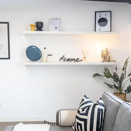 Perfect For Business & Corporate Stays - Three Bed With View Shoreditch Apartment *