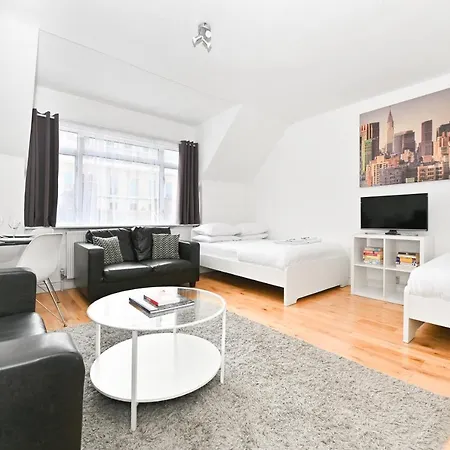 Apartment Soho Apartment, Theatres & Old Compton Street
