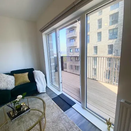 Air Airport 2 Bedroom
