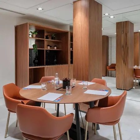 Melia White House Aparthotel 4*