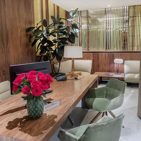 Aparthotel Melia White House 4*