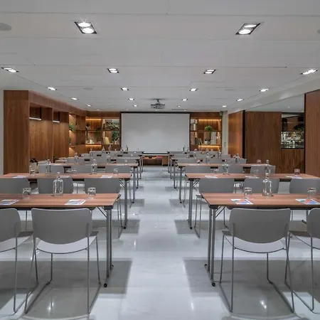 Aparthotel Melia White House 4*