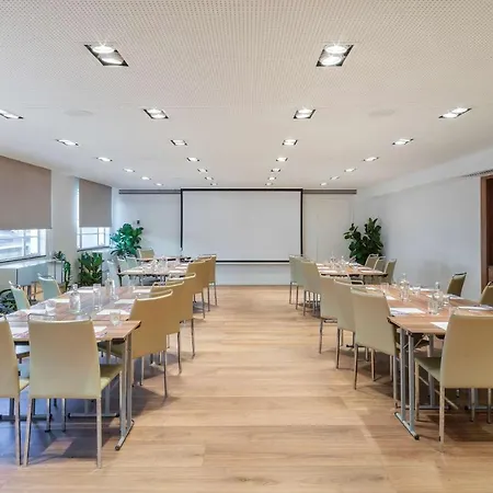 Aparthotel Melia White House 4*