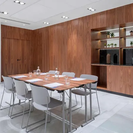 Aparthotel Melia White House