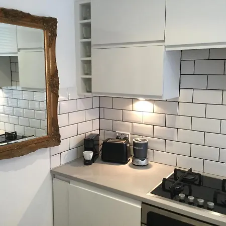 Shad Thames Pied-A-Terre Exquisite Historic Warehouse Air Conditioning Private Parking Garden & Balcony Next To Shard With Views Appartamento Londra