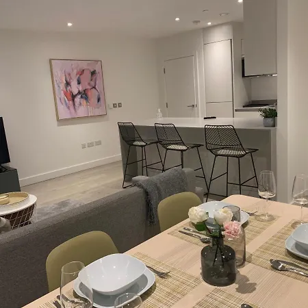 Blackwall Apartment London