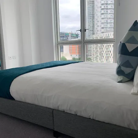 Apartment Blackwall *