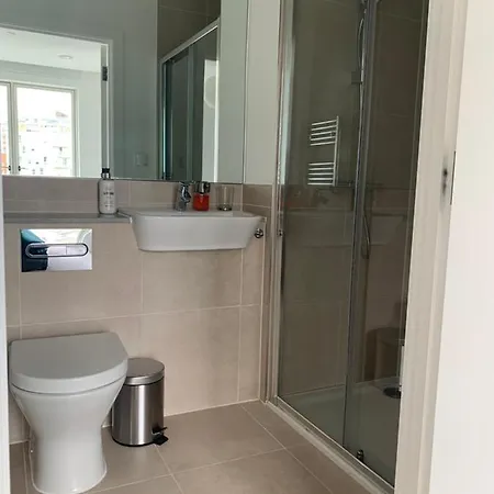 Apartment Blackwall London