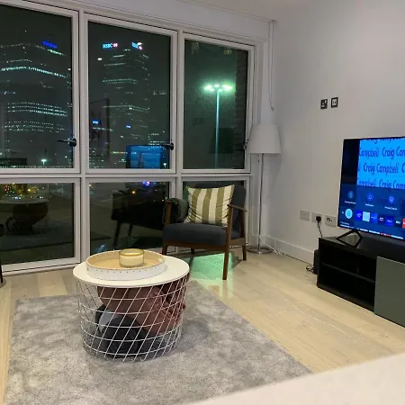 Apartment Blackwall London