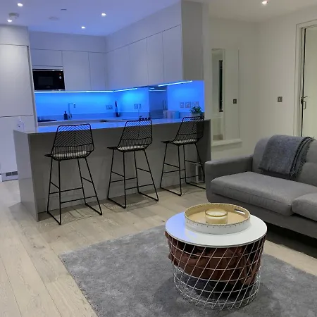 Blackwall Apartment London