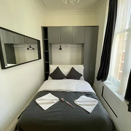 Selfridges Serviced Apartamento