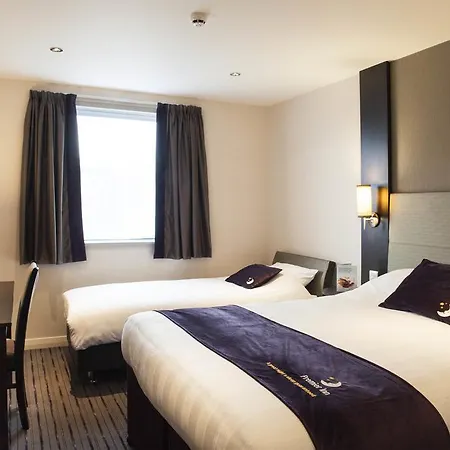 Hotel Premier Kew Bridge 3*