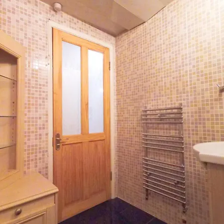 Luna 218 Flat 3 At Marble Arch *