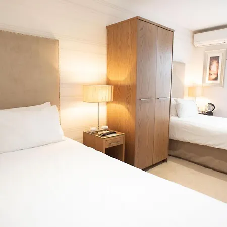 Mccafferty's Hotel Ilford
